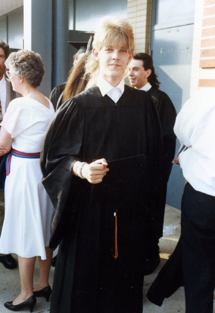grad4.jpg grad4.jpg