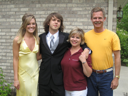 prom8.jpg prom8.jpg