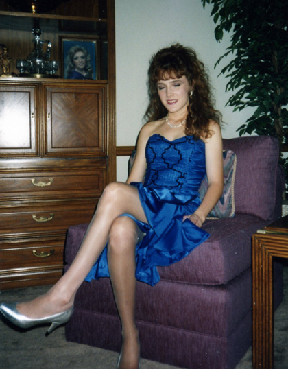 prom9.jpg prom9.jpg